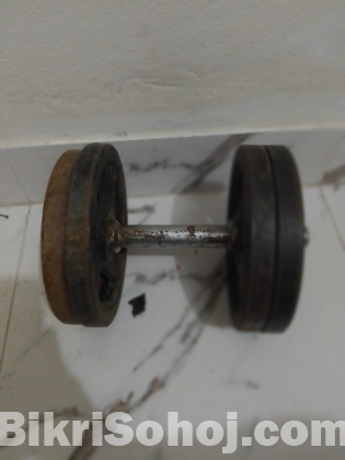 total 10 Kg Dumbell ( ৪ টা ২.২৫ কেজি প্লেট ) , stick সহ ।